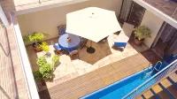 Villa with private pool and free WiFi, close to the sea, protected courtyard - Private Pools