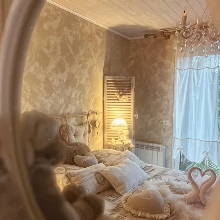 Air-conditioned wooden house, heated swimming pool, spa, internet and bicycles in a quiet location