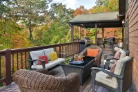 Upscale, Well-Appointed, Spacious Retreat. Close to Everything. Great Amenities. - Chalets