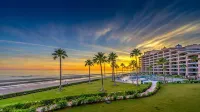 FULLY BEACHFRONT CONDO WITH AMAZING OCEAN VIEWS