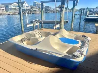 Waterfront; Golf Cart option; hot tub; Kayaks; Peddle Boat; Walk to beach; Ramp - 4성급