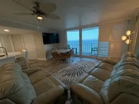 24th Floor OceanView Oasis - Apartments