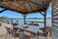 Views-Views-Views!  Intracoastal Waterfront Property Walking distance to Beach