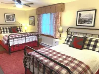 CHARMING Saluda on My Mind – 2min Walk to Downtown - Wifi