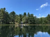 Cabin on a private lake + RV hookup. Surrounded by trails, lakes, and wildlife - Alphydda