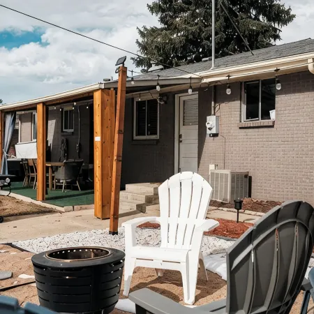 Cozy 4-Bedroom National Park Themed House with Gym + Hot Tub in Arvada
