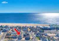 Family vacation! 3 min walk to beach & boardwalk, Free coffee and beach passes - Beach
