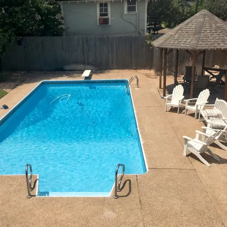 Poolhouse studio, historic neighborhood