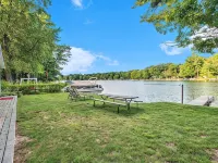 Quiet oasis steps from the water with access to Canadian Lakes amenities! Hotels in Mecosta County