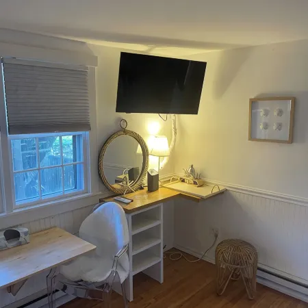 Noddy - Cozy & Cute 1st Floor Studio Close to Town with Everything You Need.