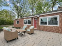 Beach Cottage, Private Beach and Pass Hotels in Niantic