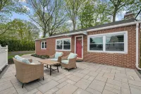 Beach Cottage, Private Beach and Pass