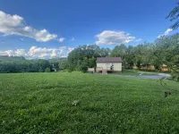 Beautiful home, walk into downtown, hot tub, dog friendly, Huge yard, fire pits. - 3-Star