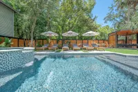 Luxury Retreat Downtown Pool Spa Sleeps 14 - สระว่ายน้ำส่วนตัว