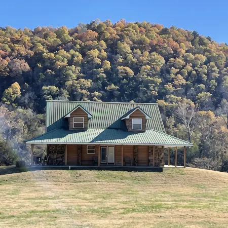 River-front home perfect for a getaway or fishing excursion. Pet-friendly!