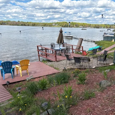 Beautiful Sunset Lake cabin rental
