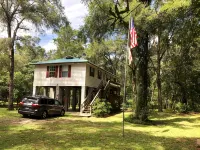 Suwannee River Retreat with Private Dock, Free Kayaks, and Fire Pit Hotels in Suwannee County