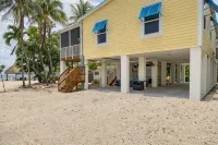 New! Oceanview Oasis whole house - Theater - Screened Porch - Sundeck - Grill