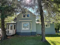 Cozy Crosby Cottage