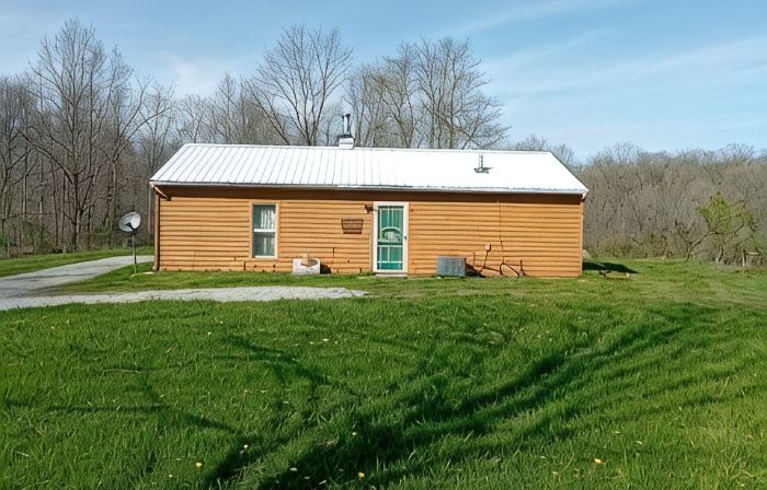 Secluded Cabin near hocking hills with hunting possibilities