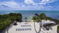 BEAUTIFULLY DESIGNED OCEANFRONT CONDO - Homestays