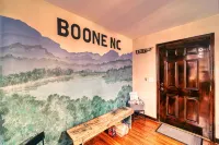 Blissful Mountain Cabin, Close To It all + Hot Tub - 4 stjerner