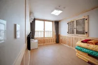 The Jeongga - Hostels