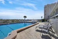 FUN IN THE SUN!!!! - BEACH FRONT- Close to Mayo Clinic - Strand