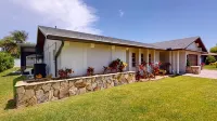 Cypress House Private SALTWATER pool. Great location, 7 miles to the beach! - Private Pools
