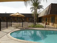 Rodeo Lodge - Pools