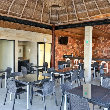 Grand Fifty Suites