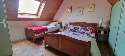 Twin detached villas 100m from the beach