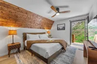 Lux Sunset Smoky Mountain Views! HotTub, GameRm & Theatre -Maggie Valley-Sylva - Bergblick