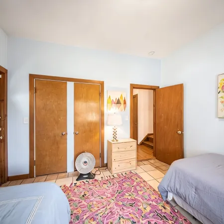 3-bedroom house with AC and WiFi within walking distance of The Big House!