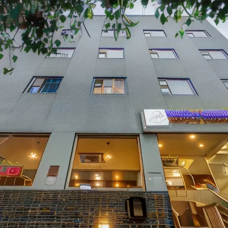 Season 4 Residences - Nungambakkam Near US Consulate, Apollo Hospital, Shankar Nethralaya