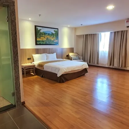 Kemena Plaza Hotel