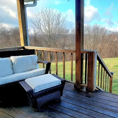 Cabin Near The Lake with Amazing Sunset Views!