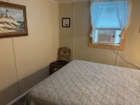 Sandpiper Cottage: Lakeside, Boat Slip, Beach, Family Friendly, Kayaks - 3-Star