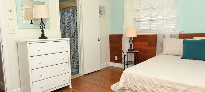 Vacation Lovers Blue Water Paradise: 2-bedroom condo with AC, WiFi in Freeport Hotels in Freeport
