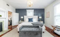 The Old Fashioned - 4Br Colorful Bourbon Retreat - 2.5 Miles to Buffalo Trace - 4-Star