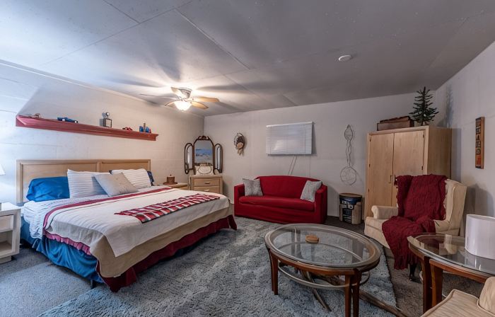 Driftwood Suite at Lake Sometimes