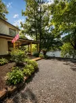 Family Friendly Lake House