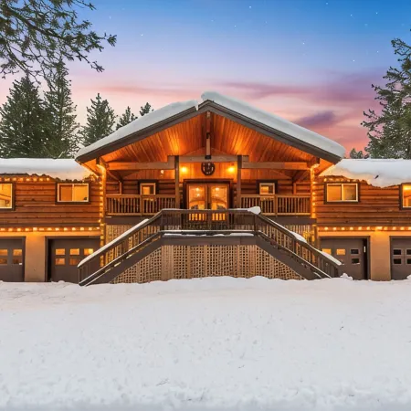 Escape to Scenic Luxury on 12 Private Acres at Natapoc Lodge