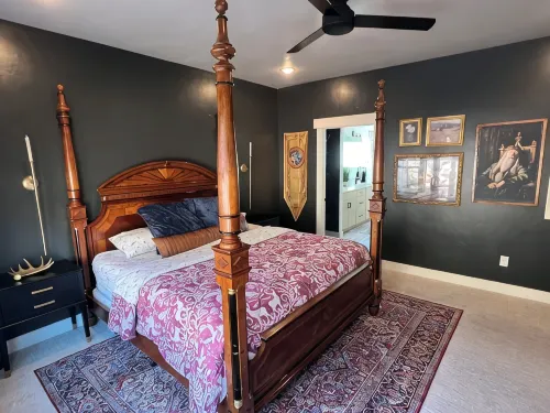 Pet Friendly Harry Potter Themed Two King Size Beds Cozy Mountain View’s!