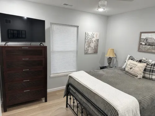 New 3-bedroom stylish house centrally located in Elizabethtown. - 3-Star