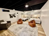 The Almond Joy • Modern Lakeside Retreat - 4-Star
