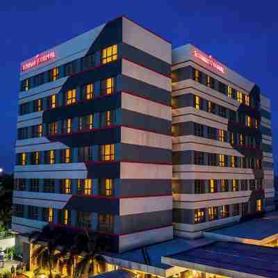 Summit Hotel Tacloban Hotel Exterior