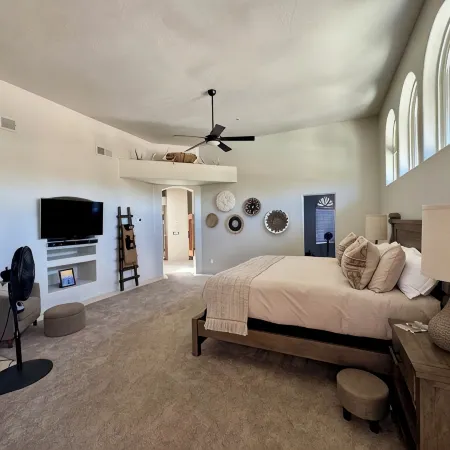 Relaxing Carefree Retreat-Mountain View’s, Pool, Spa & Patio Misters