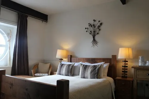 The Coach House - 3 ดาว