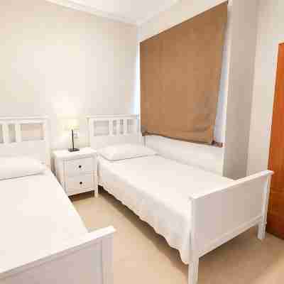 OPEN SKY VALLEY & CAR (PET ALLOWED) Rooms
